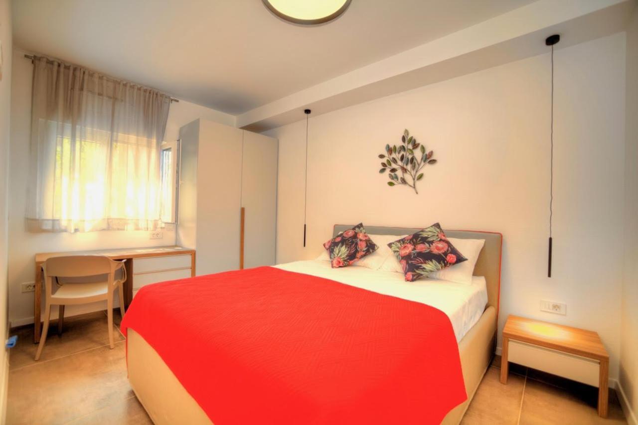 Apartments Villa Rojnica Jelsa  Εξωτερικό φωτογραφία